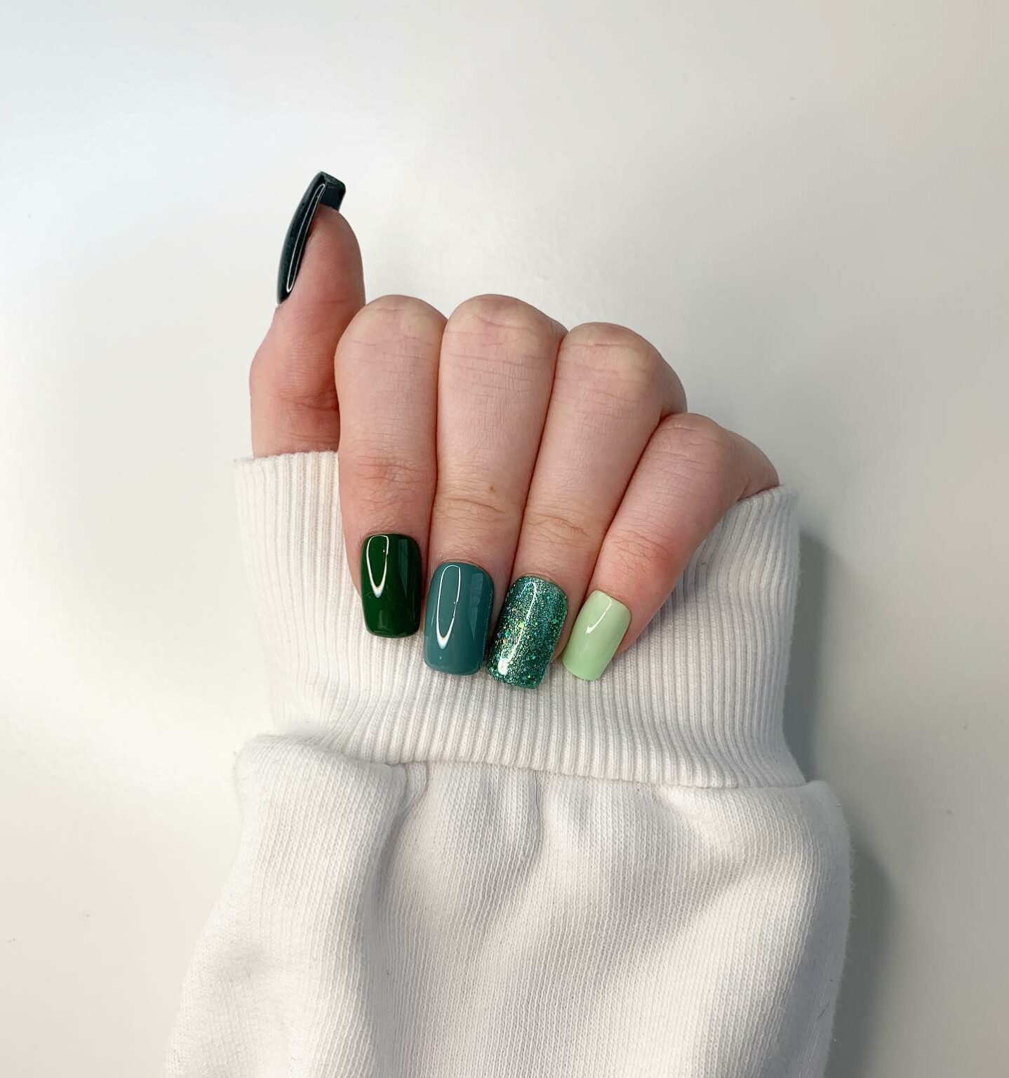 Olive Green Ombre Nails: 16+ Looks to Steal This Season - Nail Designs ...