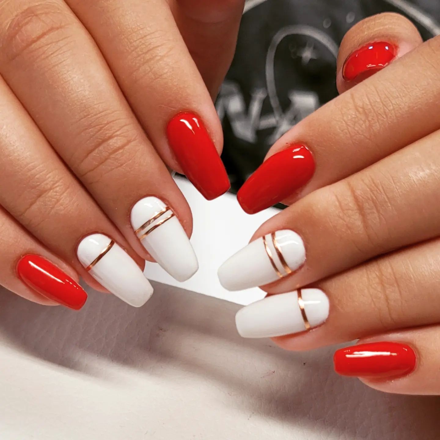 red and white nails design