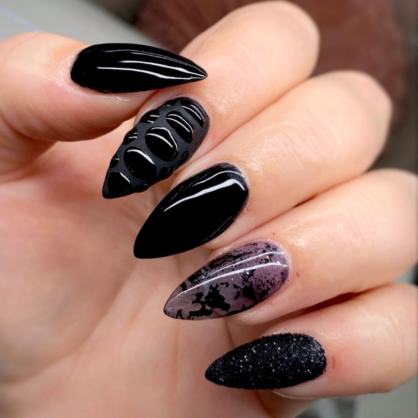 black oval nails designs